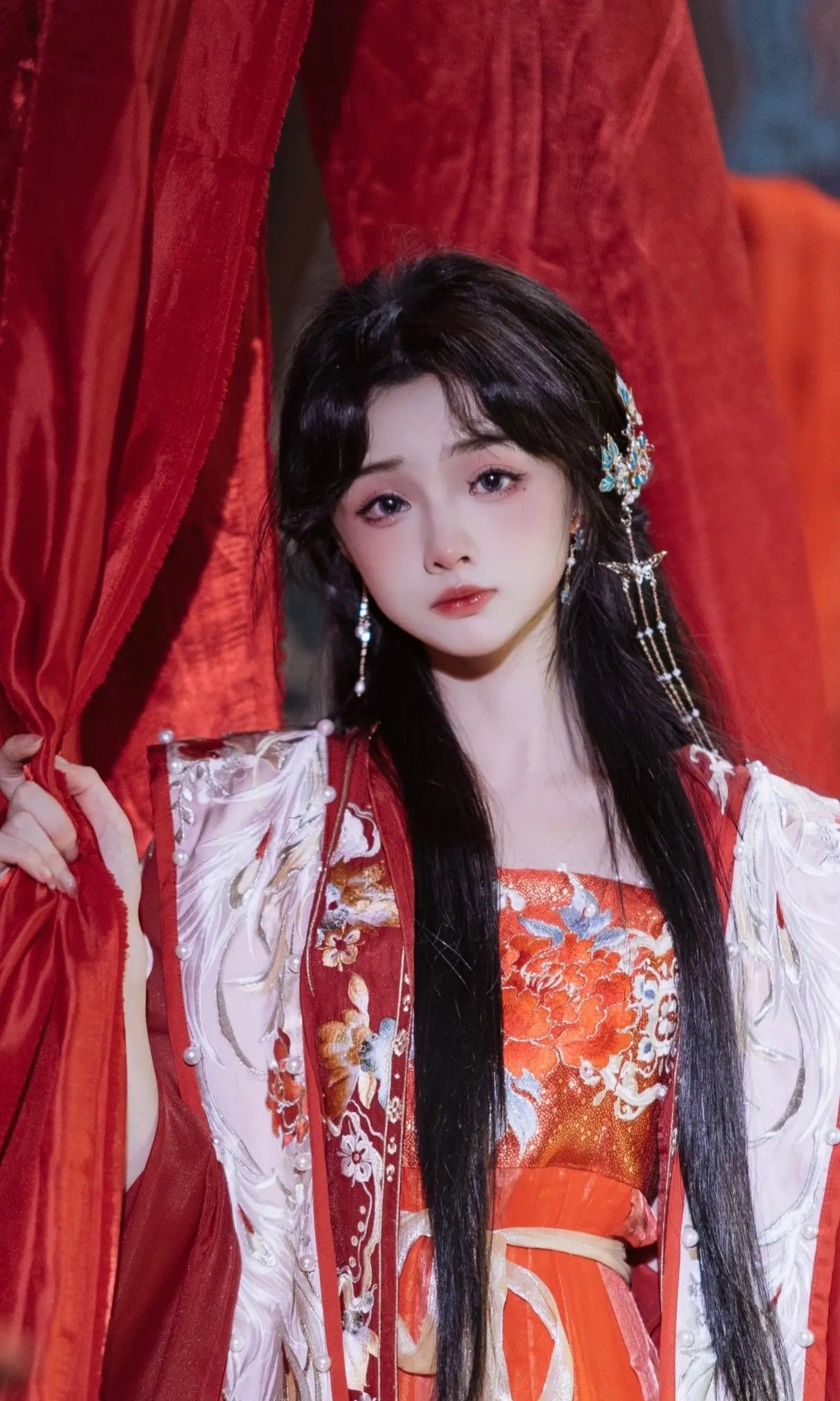 The Journey of Original Hanfu:Exploring the Essence of Hehan Juaan in Modern Times The Journey of Original Hanfu:Exploring the Essence of Hehan Juaan in Modern Times