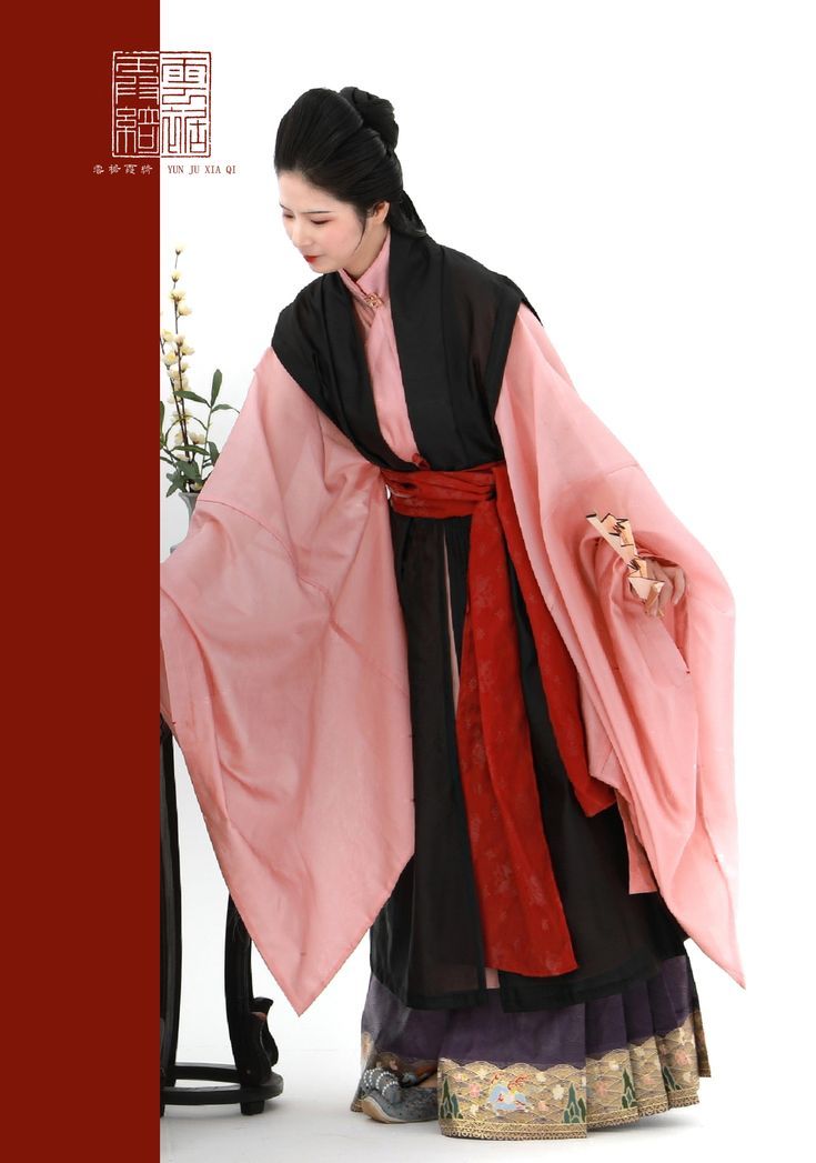 Magnetic Snaps in Traditional Chinese Hanfu Clothing:A Closer Look Magnetic Snaps in Traditional Chinese Hanfu Clothing:A Closer Look