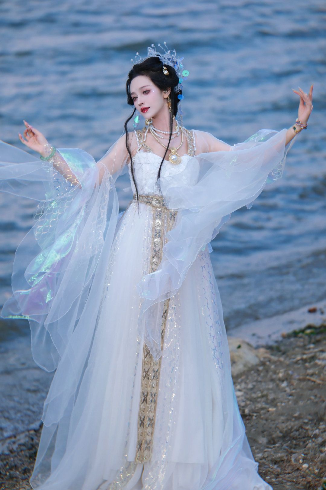 Original Hanfu Design from Cloud Silk Pavilion:A Journey into Traditional Elegance Original Hanfu Design from Cloud Silk Pavilion:A Journey into Traditional Elegance