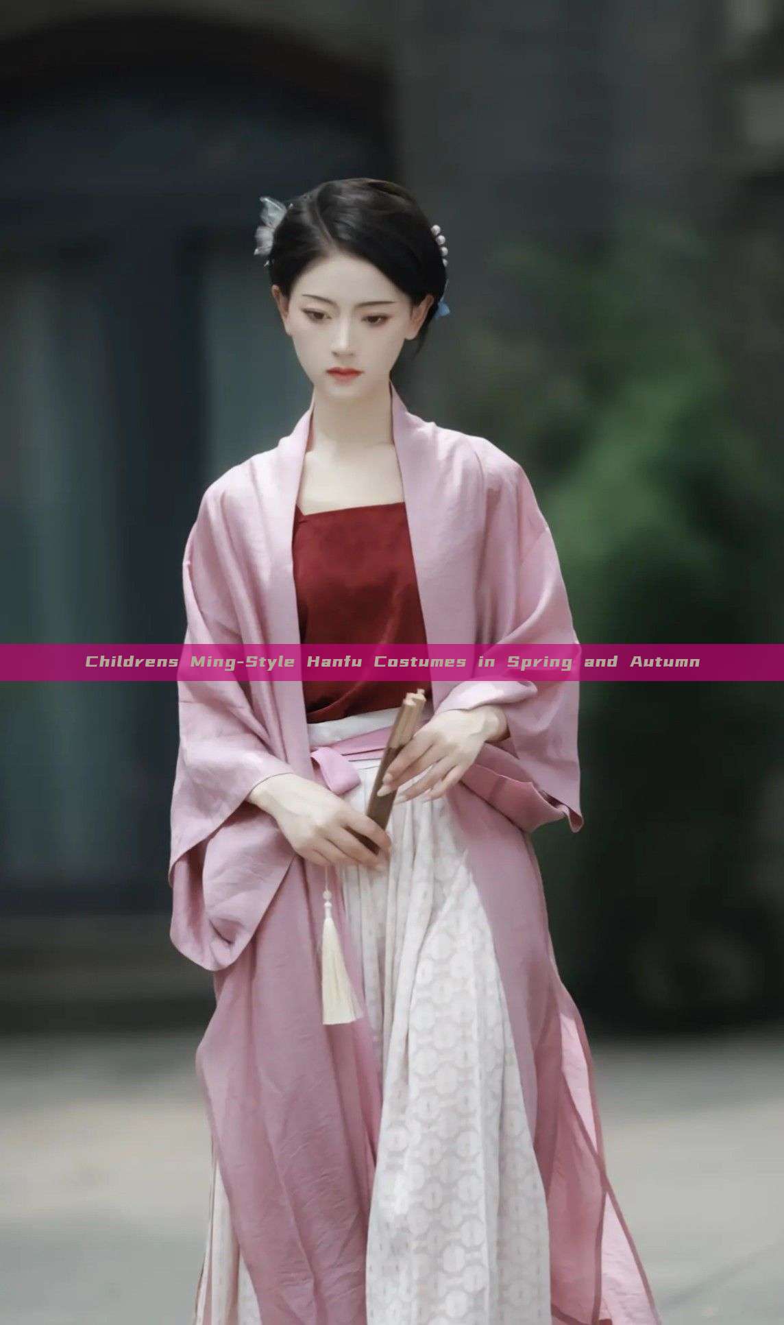 Childrens Ming-Style Hanfu Costumes in Spring and Autumn