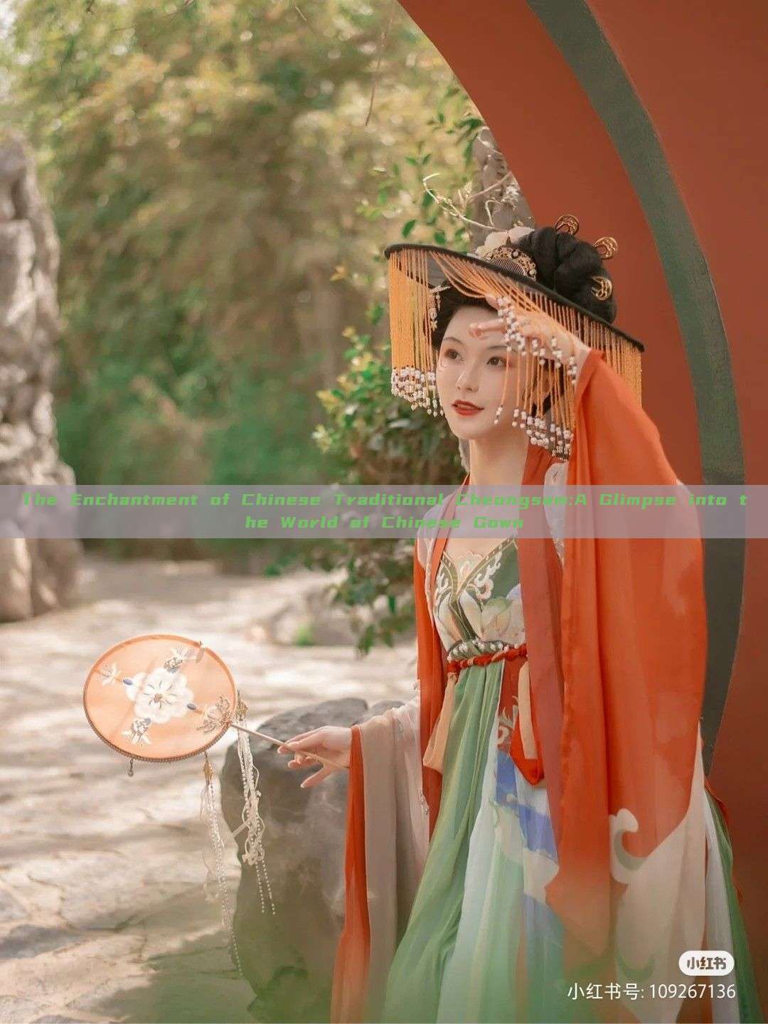 The Enchantment of Chinese Traditional Cheongsam:A Glimpse into the World of Chinese Gown