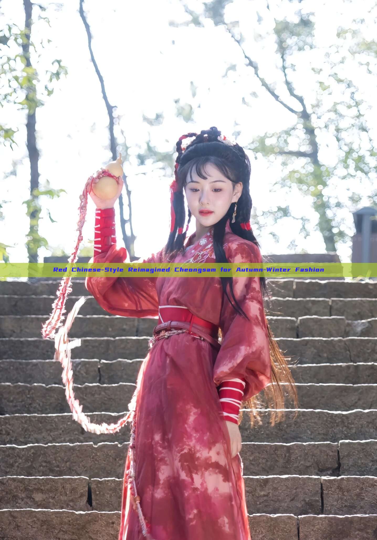 Red Chinese-Style Reimagined Cheongsam for Autumn-Winter Fashion