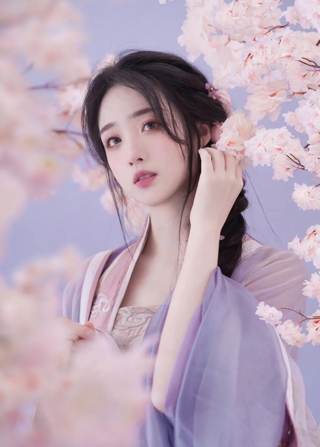 Child Heroines in Hanfu:The Rise of the Fearless Girl Warrior in Traditional Splendor Child Heroines in Hanfu:The Rise of the Fearless Girl Warrior in Traditional Splendor