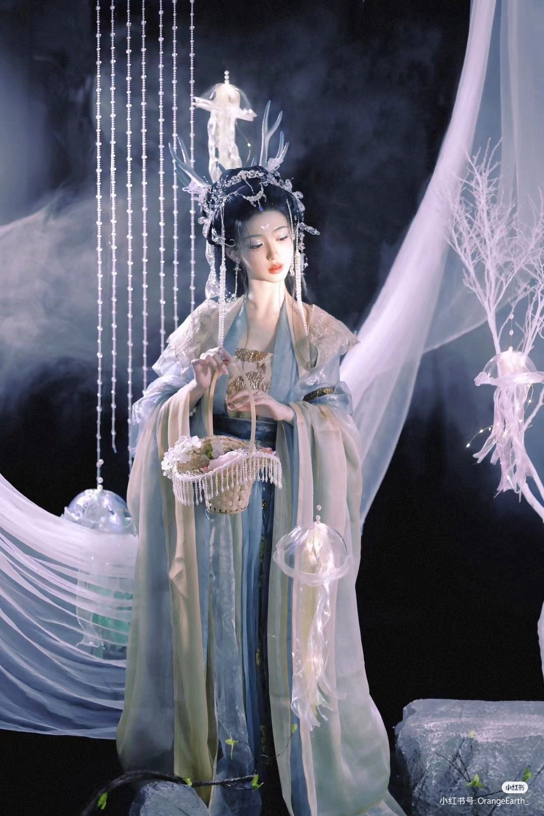 The Enchantment of Hanfu for an Eight-Year-Old Girl The Enchantment of Hanfu for an Eight-Year-Old Girl