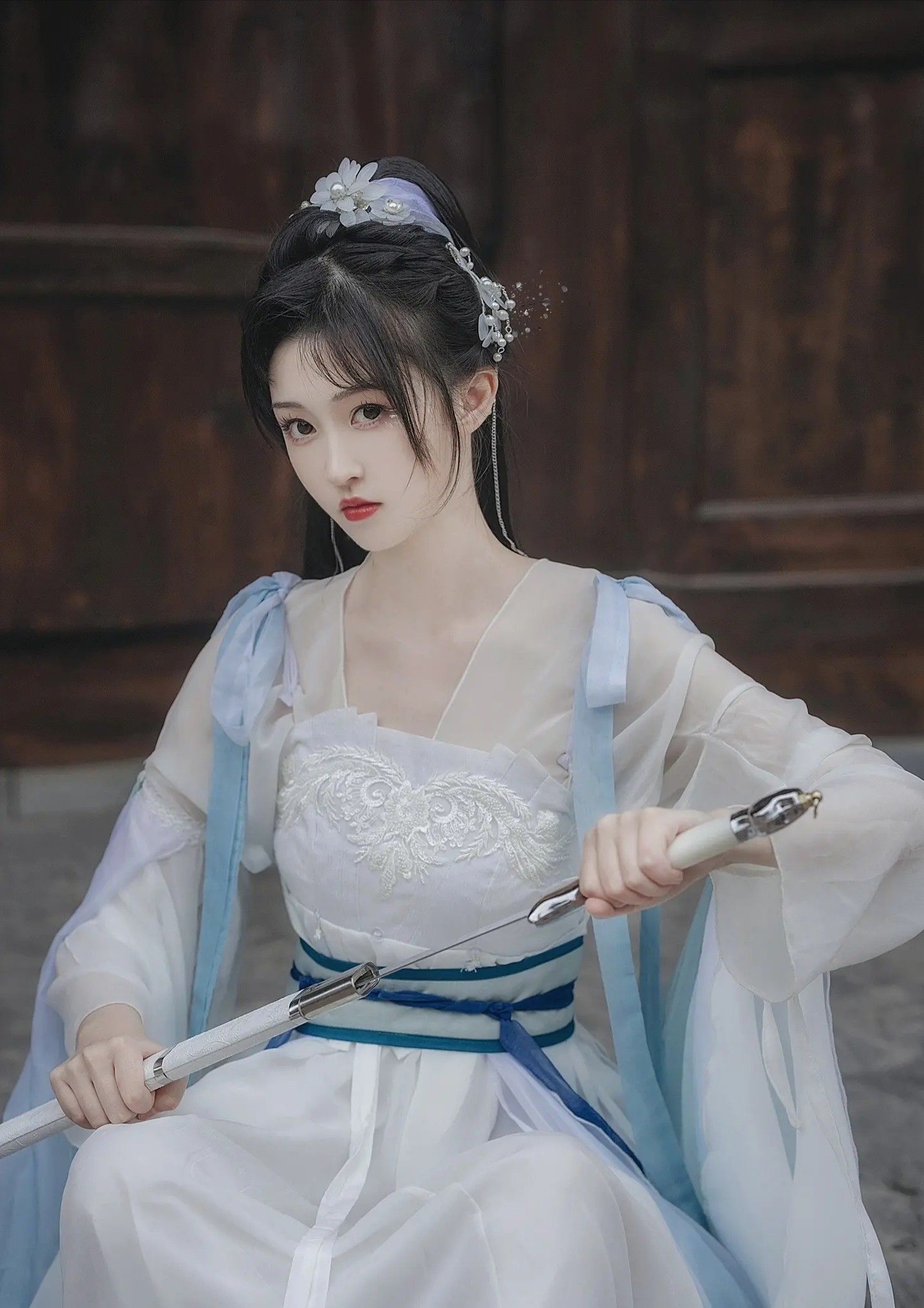 The Enchantment of Taro Pudding and Egg Yolk in Traditional Hanfu Fashion The Enchantment of Taro Pudding and Egg Yolk in Traditional Hanfu Fashion
