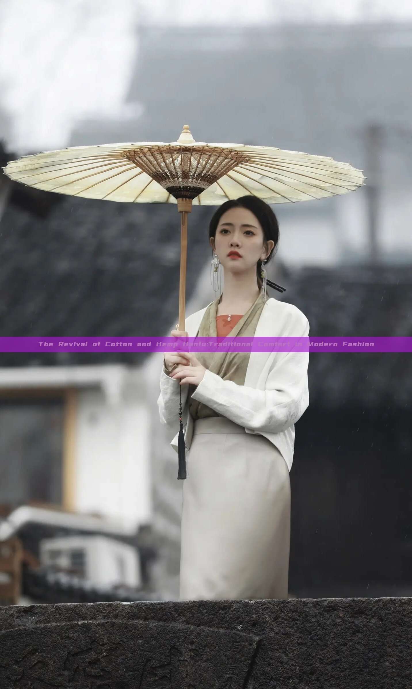 The Revival of Cotton and Hemp Hanfu:Traditional Comfort in Modern Fashion
