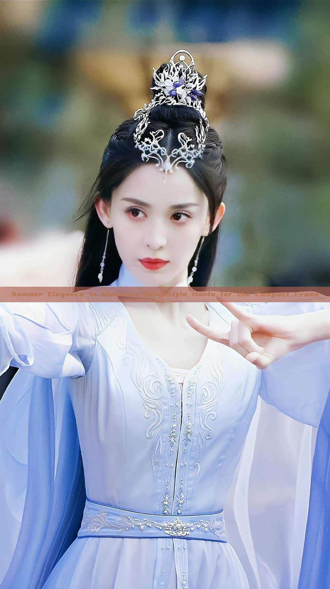 Summer Elegance in Miniature:Song-Style Hanfu for the Compact Frame Summer Elegance in Miniature:Song-Style Hanfu for the Compact Frame